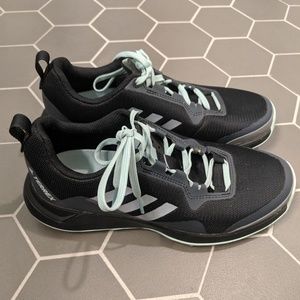 Adidas size 7
